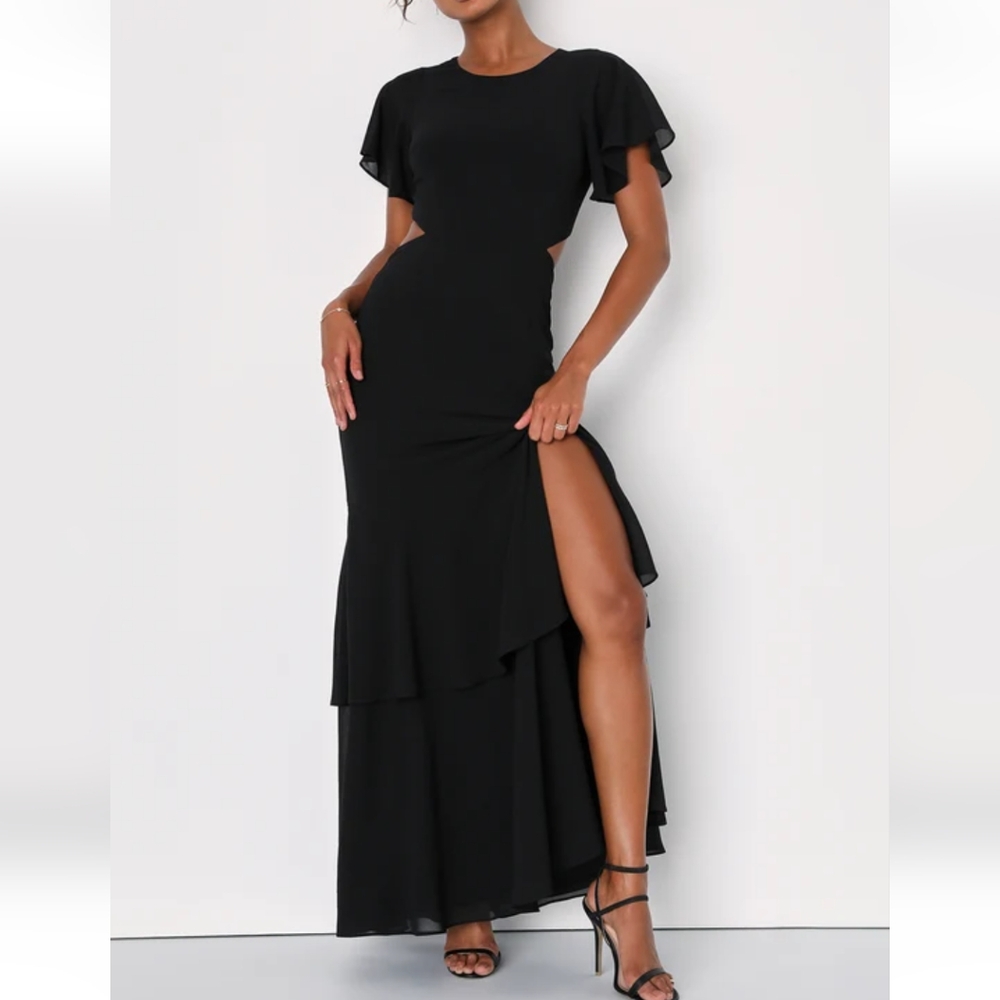 NWOT LULU'S BLACK CUTOUT MAXI DRESS SMALL